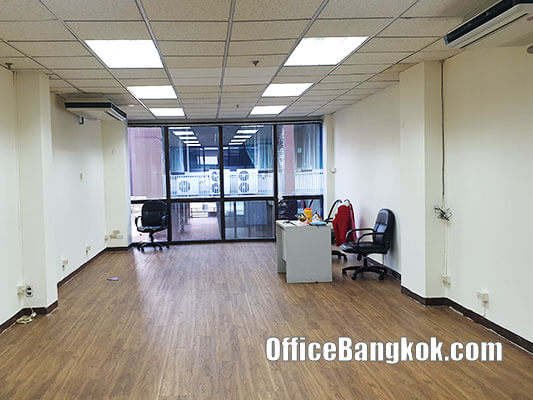 Small Office for rent near Sala Daeng BTS Station