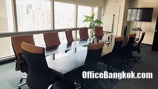 Rent Office with Partly Furnished 780 Sqm close to Asoke BTS Station