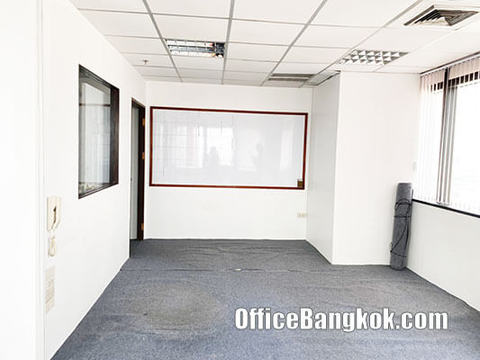 Rent Small Office on Charoen Krung Road