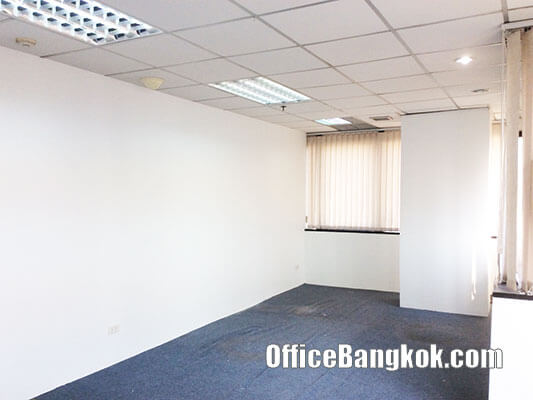 Rent Small Office on Charoen Krung Road