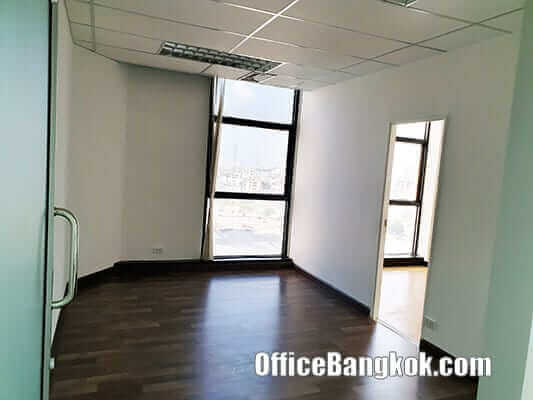 Office Space for Rent on Ratchadapisek close to Sutthisan MRt Station