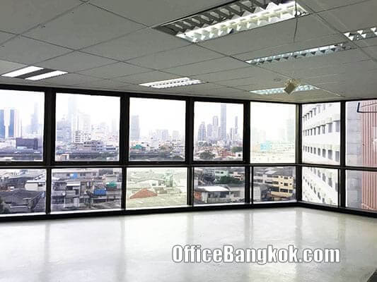 Office for Rent with Partly Furinshed on Rama 4 close to Hua Lamphong MRT Station