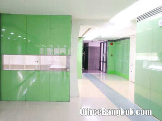 RS Tower - Fully Furnished office for rent nearby Thailand Cultural Centre MRT Station