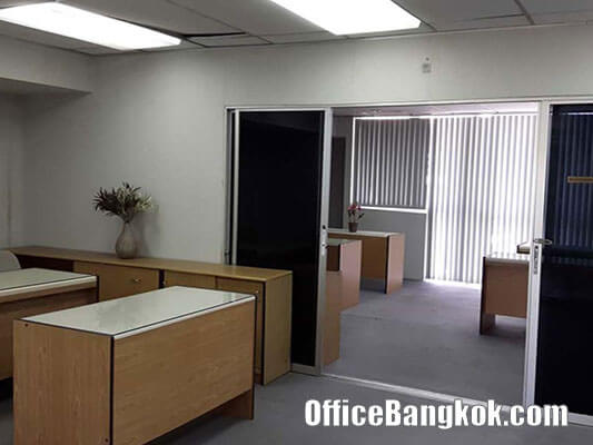 Office Building for sale near MRT Ratchadapisek Station