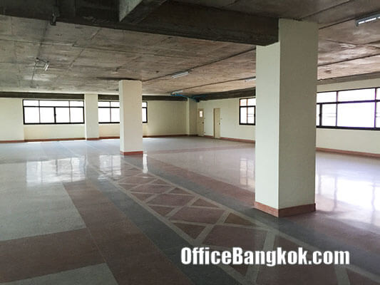 Office Building for sale near MRT Suthisarn Station