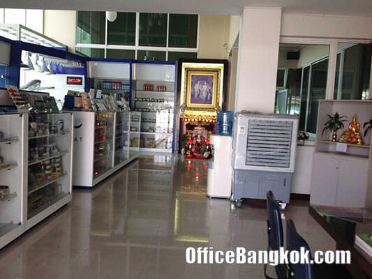 Office Building with Warehouse for Sale on Thepharak Road, Bang Phli, Samut Prakan Province