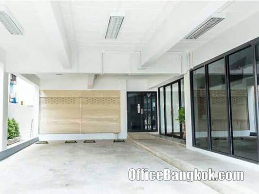 Office Building 4 storey for Sale on Ratchadapisek Road