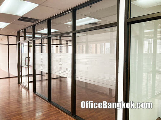 Office Space For Rent With Partly Furnished On Asoke Area 400 Sqm Close To Phetchaburi MRT Station
