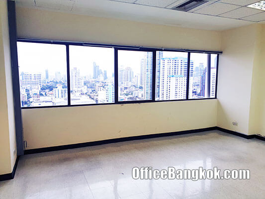 Partly Furnished Office For Rent On Asoke Space 60 Sqm Close To Phetchaburi MRT Station