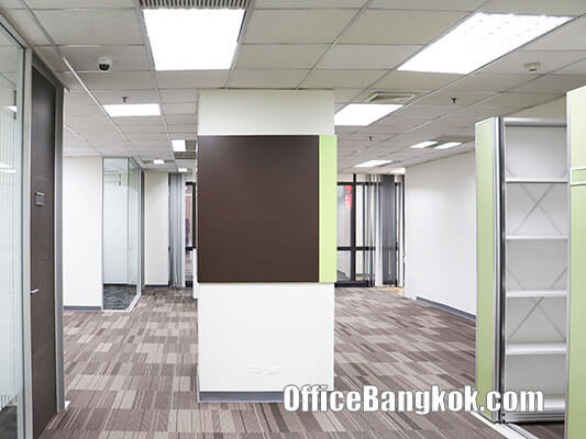 Office Space For Rent With Partly Furnished 120 Sqm Close To Chidlom BTS Station