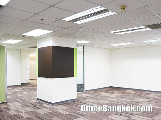 Office Space For Rent With Partly Furnished 120 Sqm Close To Chidlom BTS Station