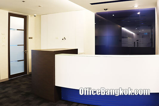 Rent Office Space With Partly Furnished 650 Sqm Close To BTS Chidlom Station