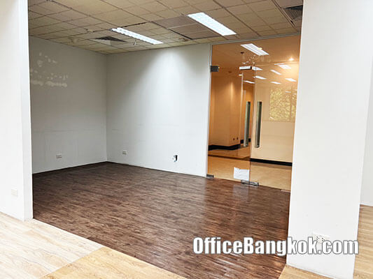 Office Space For Rent With Partly Furnished 180 Sqm Close To Phloen Chit BTS Station
