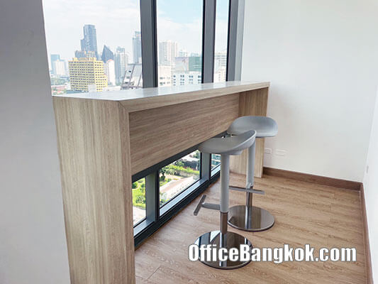 Rent Fully Furnished Office 210 Sqm Close To Phloen Chit BTS Station