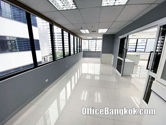 Office Space For Rent 584 Sqm With Partly Furnished On Ratchada Close To Rama 9 MRT Station