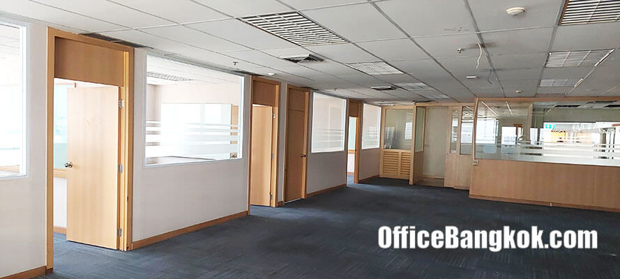 Rent Office 250 Sqm With Partle Furnished Ratchadapisek Road Close To MRT Rama 9 Station