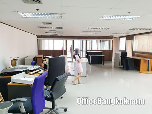 Rent Office with Partly Furnished Space 220 Sqm on Sathorn close to Surasak BTS Station