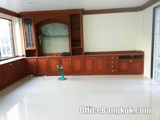 Home Office 5 Storey for Rent on Asoke near Rama 9 MRT Station