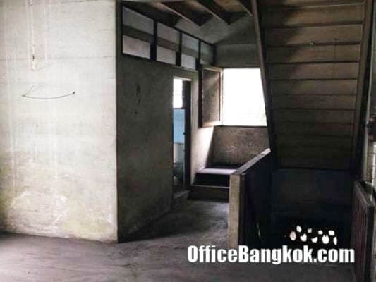 8 Shophouse for rent neayby Ekamai BTS Station