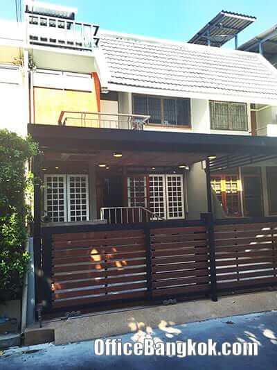 Townhouse for Rent neayby Phra Khanong BTS Station