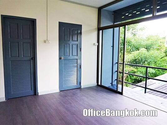 Rent Furnished Home Office near Phrakhanong BTS Station