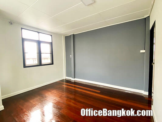 Single House for rent in Nakhon Pathom, 2 storey space, 300 sq m, on Korgrich Road near Big C