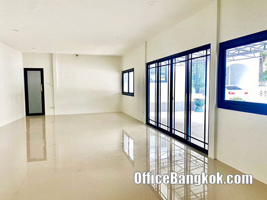 Single House for rent in Nakhon Pathom, 2 storey space, 300 sq m, on Korgrich Road near Big C