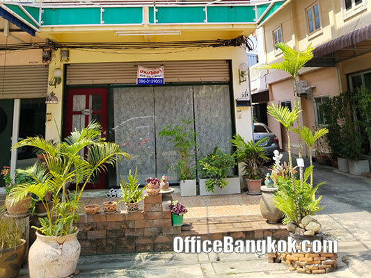 Shophouse 3.5 Storey For Rent Or Sale  Land 30 Square Wah On Tahanbok Road Nakhon Pathom Province