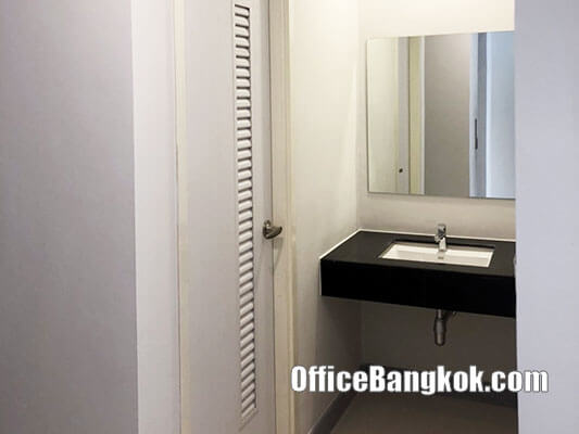 5 Storey Home Office For Rent 340 Sqm Close To Sam Yan MRT Station