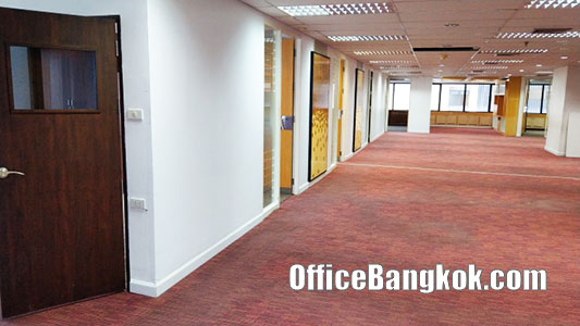 Rent Office 225 Sqm Close to Asoke BTS Station