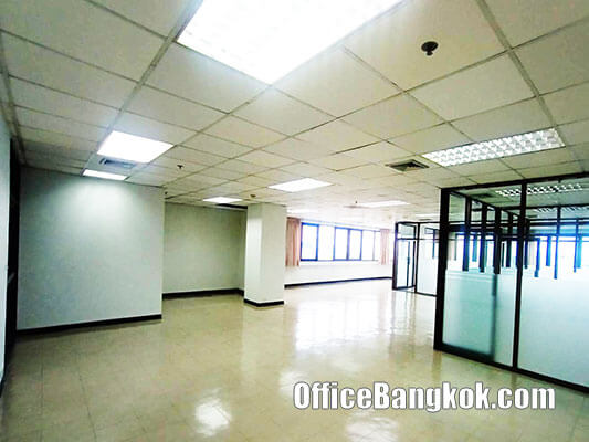 Rent Office with Partly Furinshed space 130 Sqm near Central City Bangna