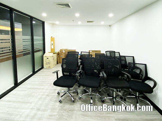 Sublease Office Space Fully Furnished on Bangna