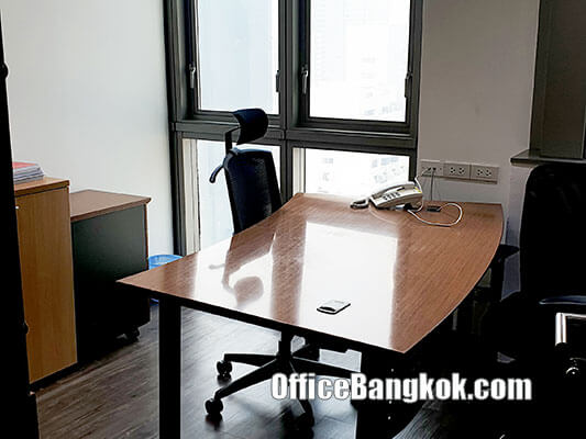 Fully Furnished Office Space for Rent near Chidlom BTS Station