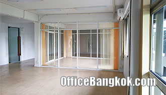 Rent Office Space 175 Sqm with Partly Furnished Close to BTS Phahonyothin 24 Station
