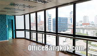 Rent Office with Partly Furnished 110 Sqm close to Phaya Thai BTS Station