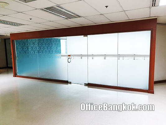 Office Space for Rent 55 Sqm close to Phaya Thai BTS Station