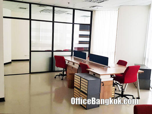 Rent Office with Partly Furnished on Ratchada Road close to Thailand Cultural Centre MRT Station