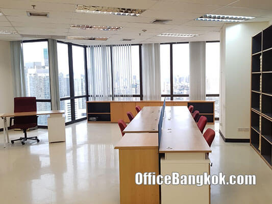 Rent Office with Partly Furnished on Ratchada Road close to Thailand Cultural Centre MRT Station