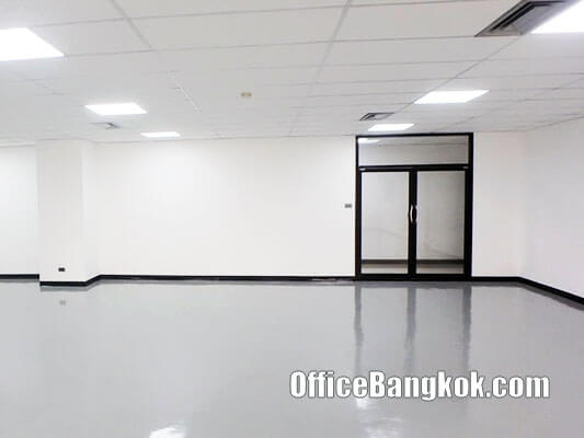 Rent Office close to Suthisarn MRT Station