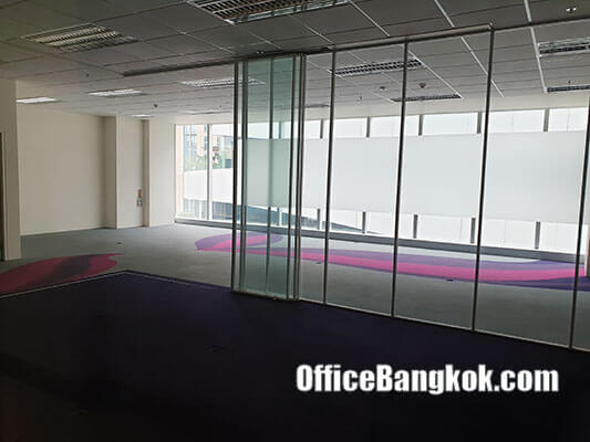 Office For Rent Space 117 Sqm Close to Phrom Phong BTS Station