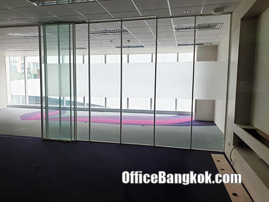 Office For Rent Space 117 Sqm Close to Phrom Phong BTS Station