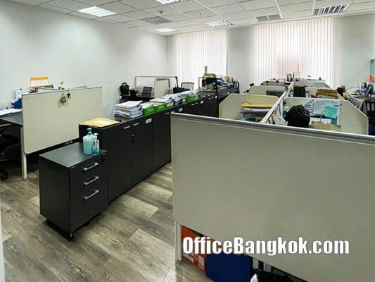 Rent Small Office with Partly Furnished 90 Sqm close to Asoke BTS Station