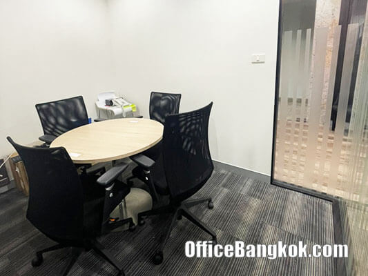 Rent Small Office with Partly Furnished 90 Sqm close to Asoke BTS Station