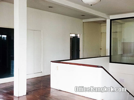 Taisin Square Building 3 - Office Space for Rent on Sukhumvit Area nearby Phra Khanong BTS Station.