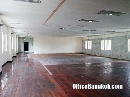 Taisin Square Building 3 - Office Space for Rent on Sukhumvit Area nearby Phra Khanong BTS Station.