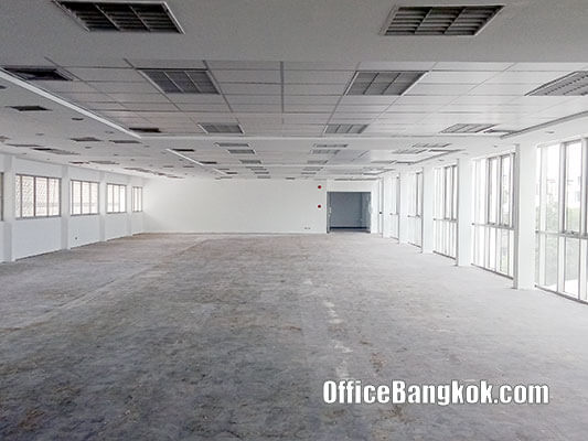 Taisin Square Building 1 - Office Space for Rent on Sukhumvit Area nearby Phra Khanong BTS Station.