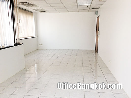 Rent Small Office on Charoen Krung Road