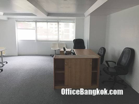 Rent Office with Partly Furnished on Sathorn near Chong Nonsi BTS Station