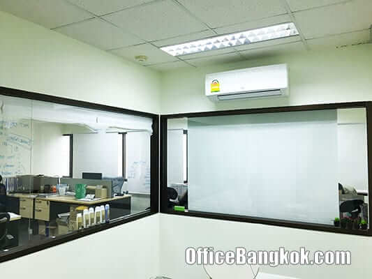 Rent Office Space Cheap Price with Partly Furnished on Sukhumvit 63 close to Ekamai BTS Station