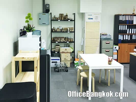 Rent Office Space Cheap Price with Partly Furnished on Sukhumvit 63 close to Ekamai BTS Station